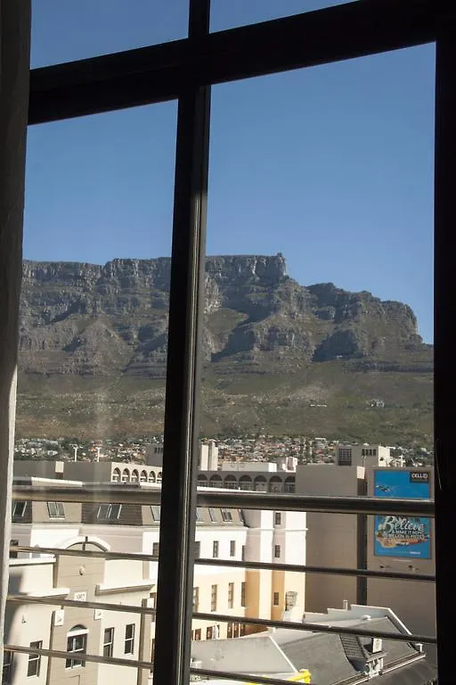 Urban Chic Boutique Hotel & Cafe Cape Town