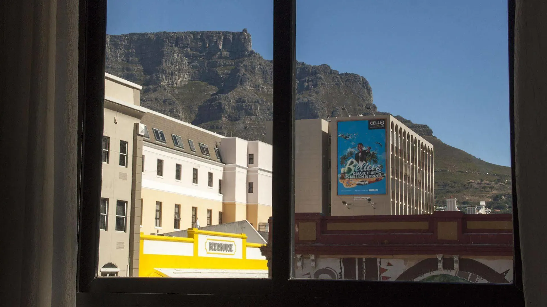 Urban Chic Boutique Hotel & Cafe Cape Town